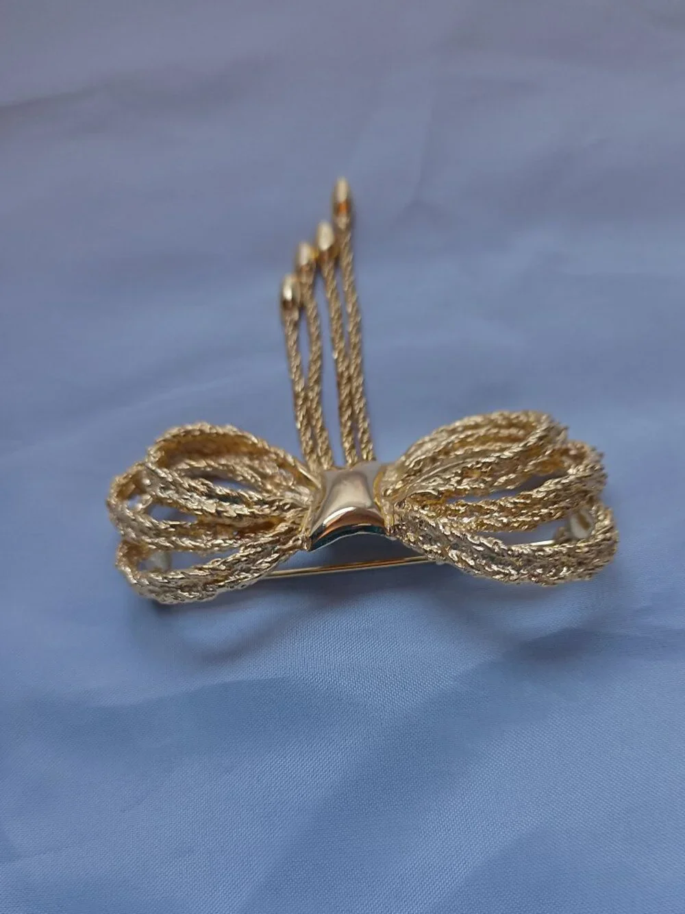 Ribbon Bow Brooch